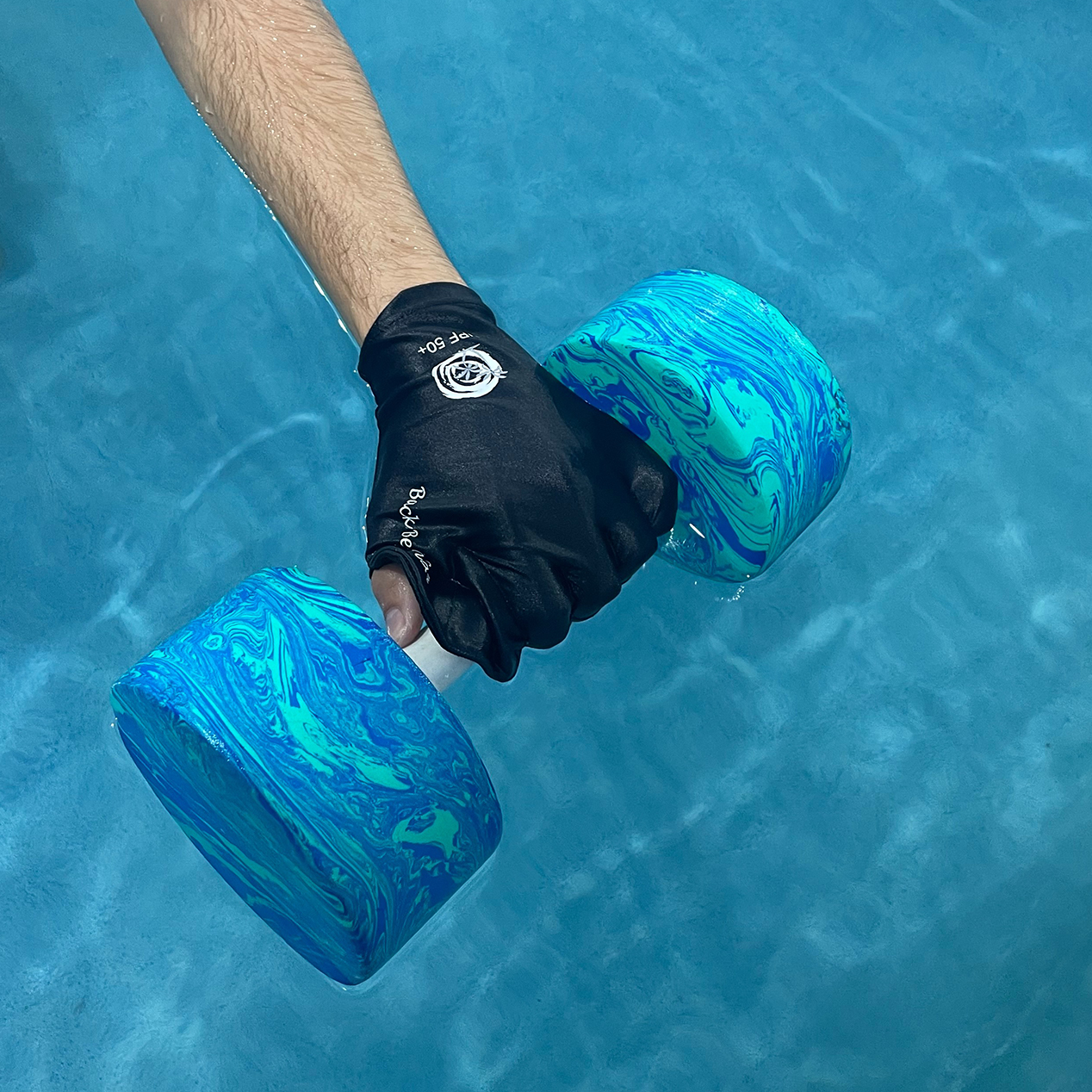 Adults' Buff Aqua Gloves