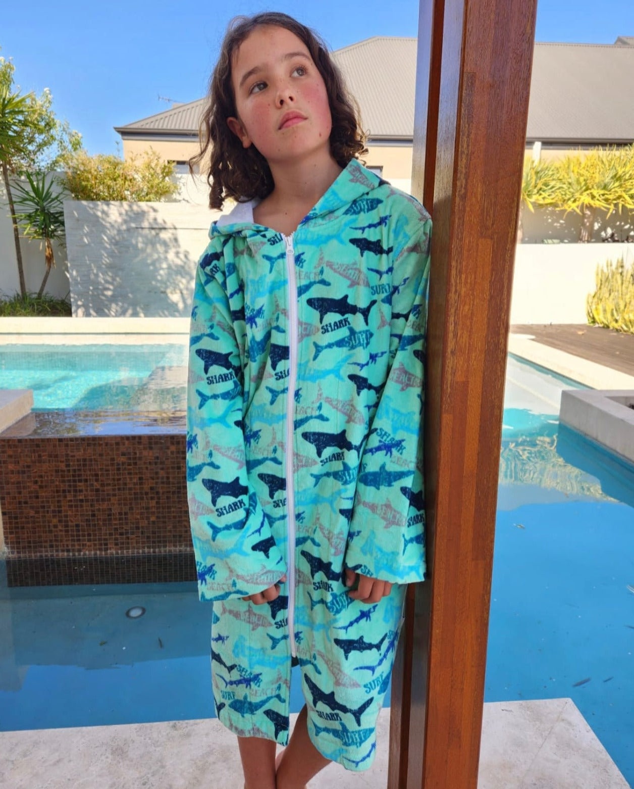 Luxe Sharky Hooded Towel