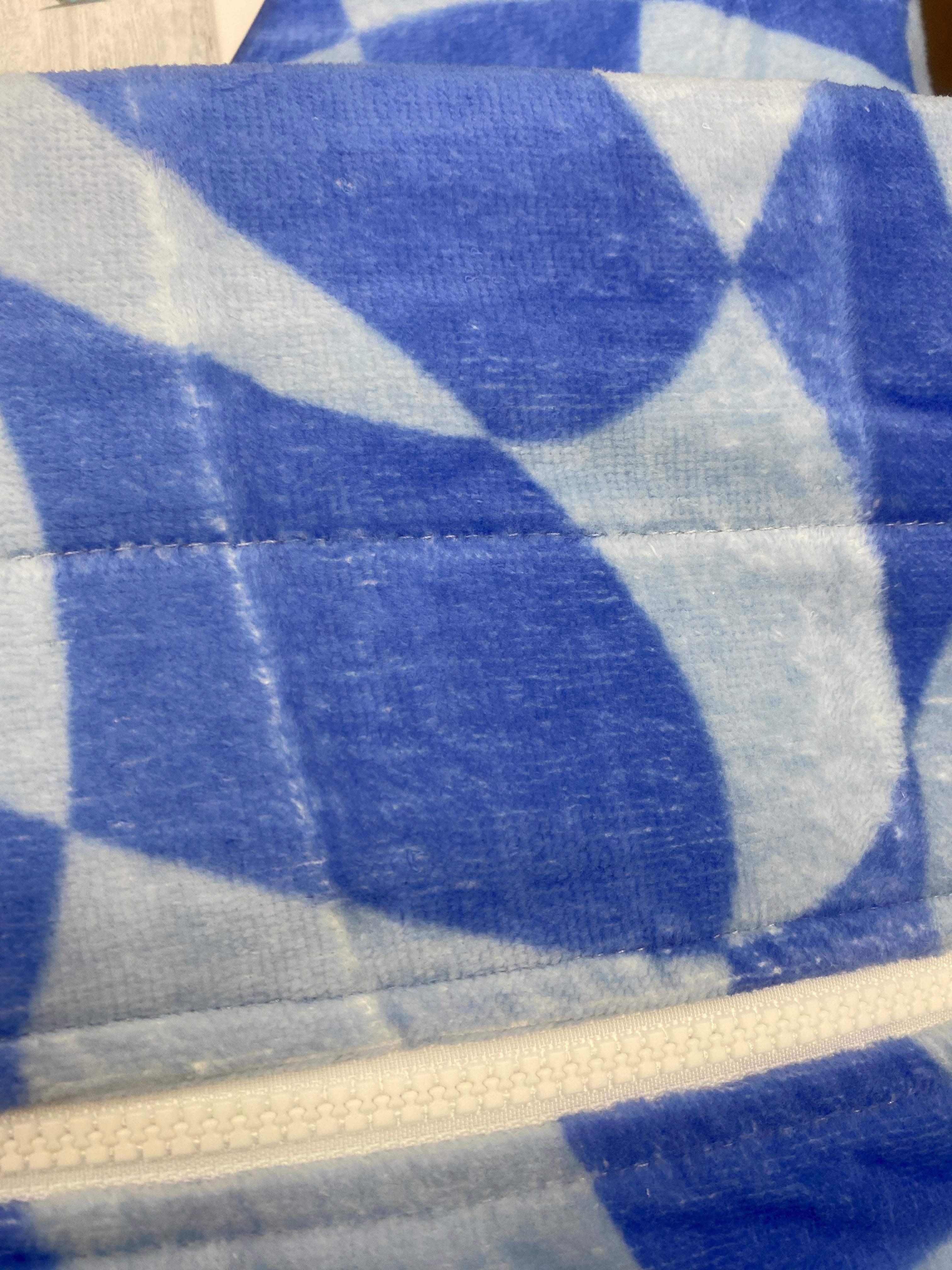 Tidal Checker Hooded Towel (12mnths, 3-5y, 5-7y, 7-11y, S-M, M-L, L-XL)