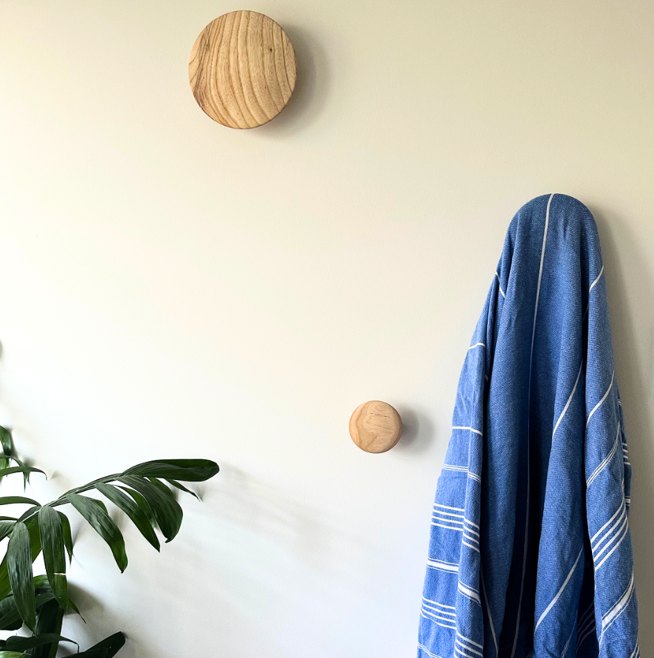 Wall Button Hook Black