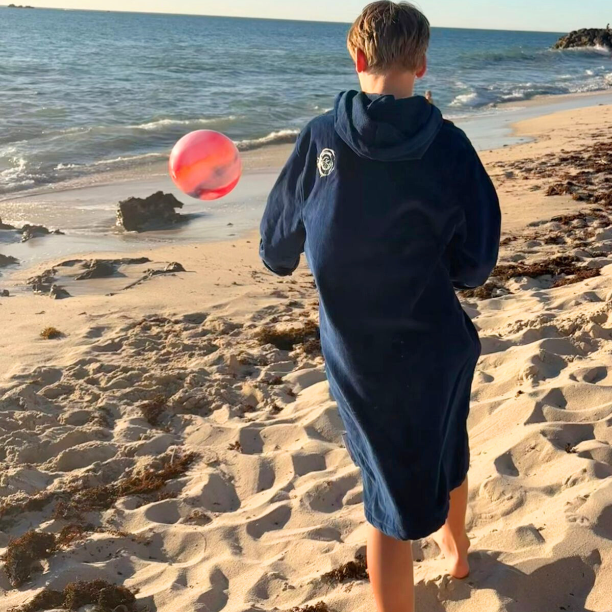 Deep Ocean Navy Hooded Towel (7-11y, S-M, M-L, L-XL)