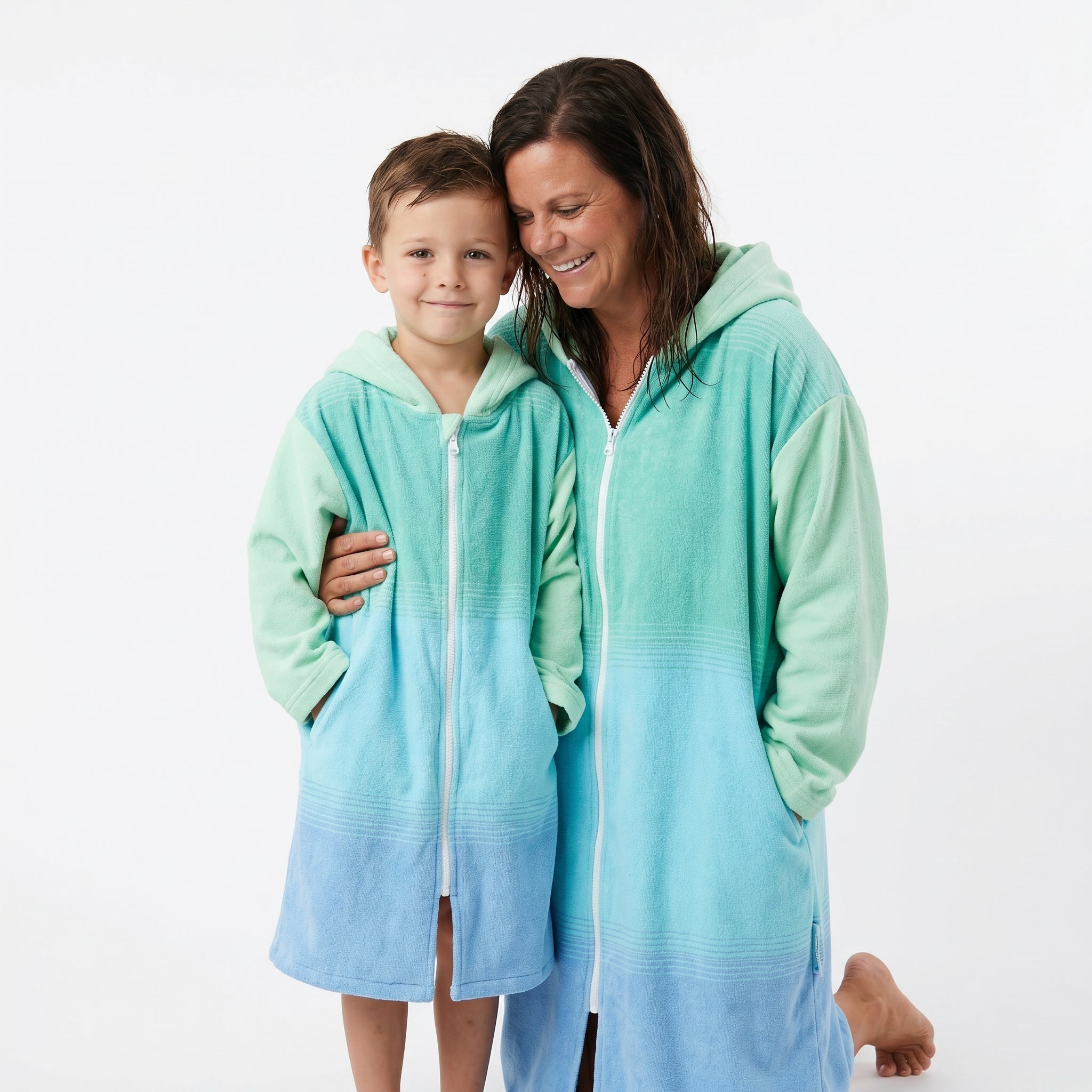 Reef Hooded Towel (3-5y, 5-7y, 7-11y, S-M, M-L, L-XL)