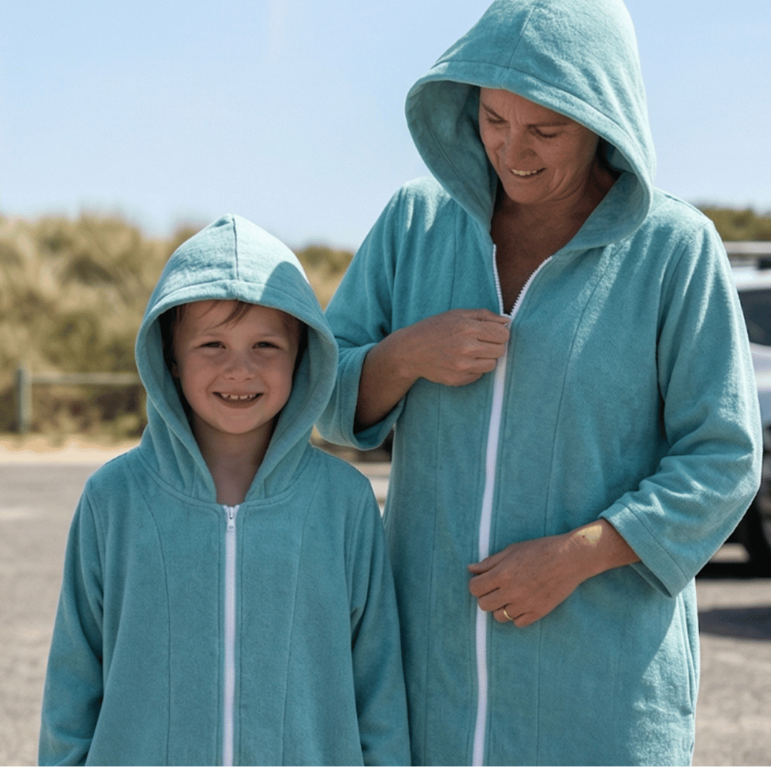Reef Waters Hooded Towel (5-7y, 7-11y, S-M, L-XL)