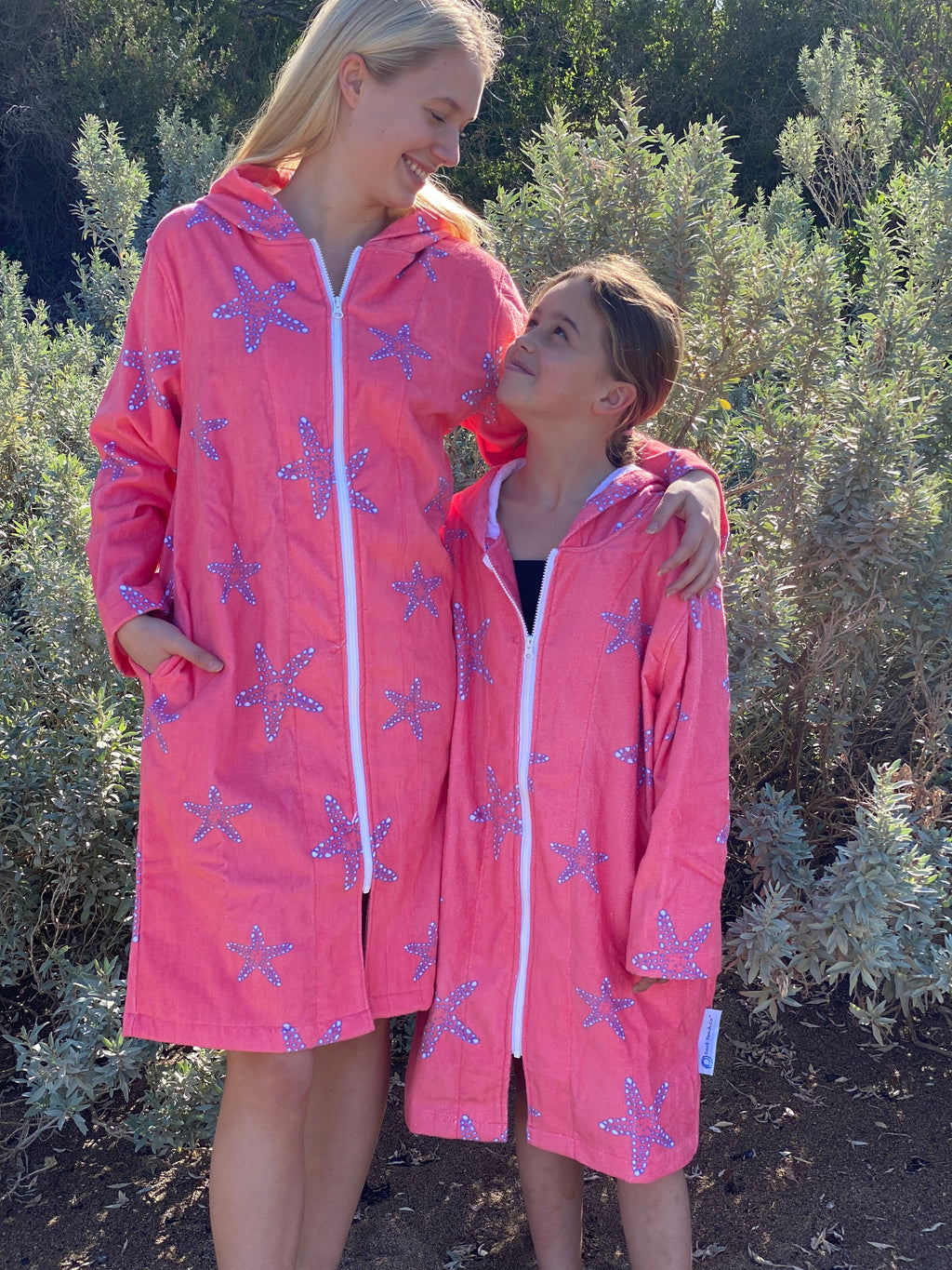 Salty Starfish Hooded Towel (12mnths and L-XL Only)