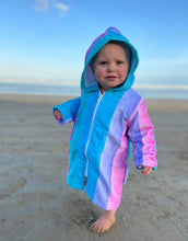 Load image into Gallery viewer, Luxe Coral Fade Cotton Hooded Towel